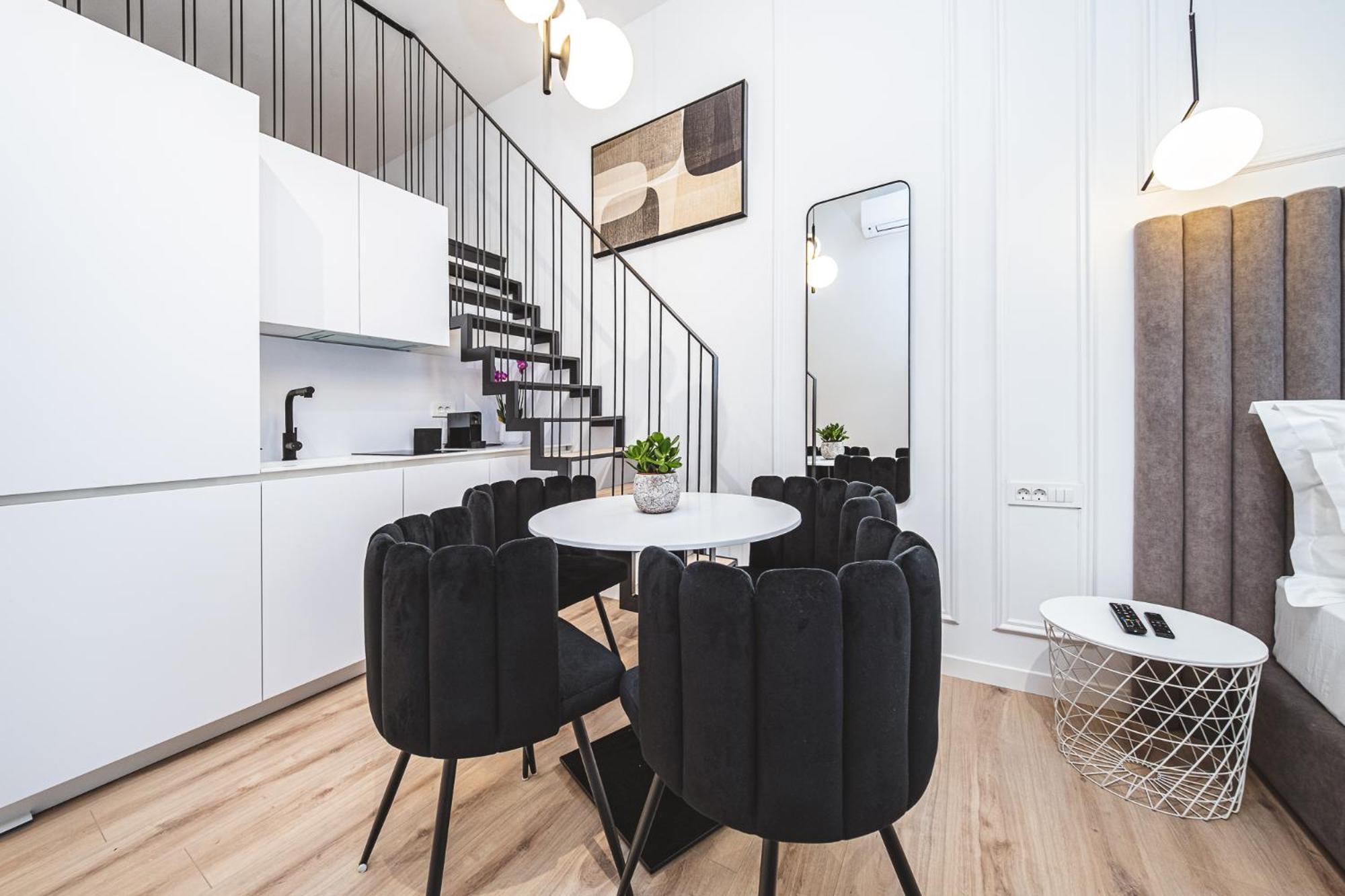Belong Boutique Apartments Загреб Экстерьер фото